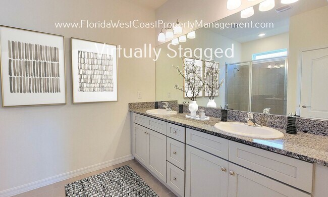 Building Photo - PET FRIENDLY LAKEWOOD RANCH 4 BED/2 BATH H...