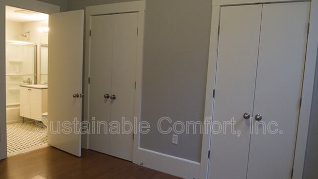 Building Photo - 28 Adams St