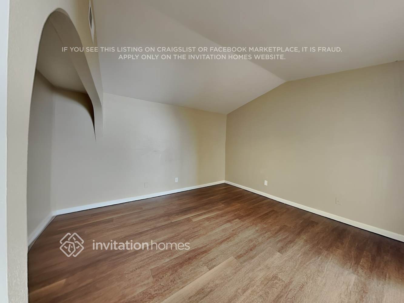 Building Photo - 1474 Marymount St