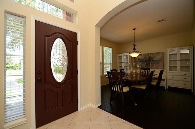 Building Photo - 5002 Hearth Hollow Ln