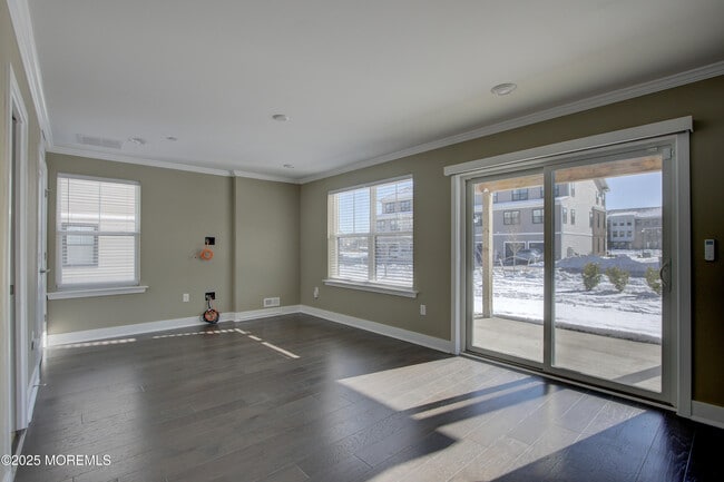 Building Photo - 26 Mariveles Wy