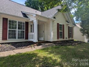 Building Photo - 131 Diamond Dr