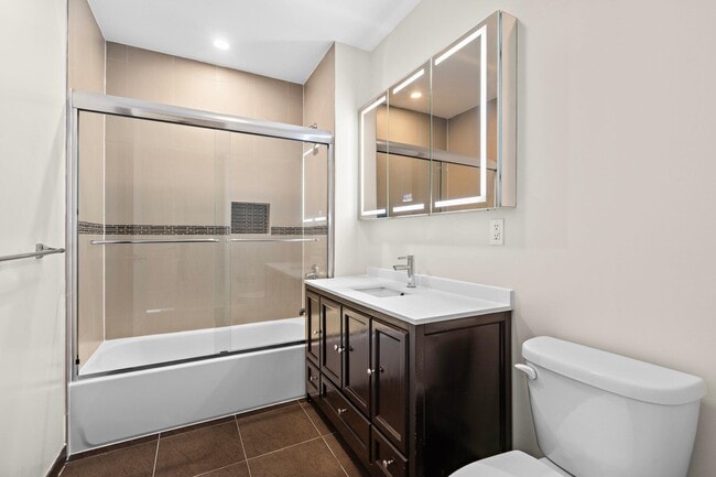 Building Photo - 6200 Hudson Ave