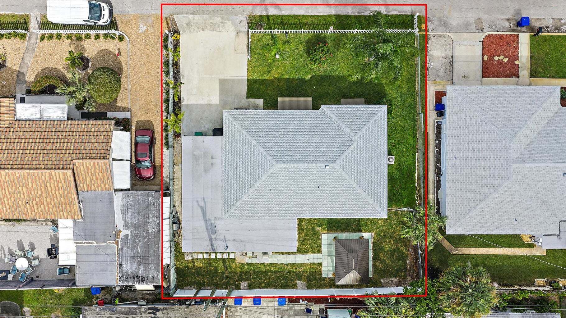 Building Photo - 135 E 28th St