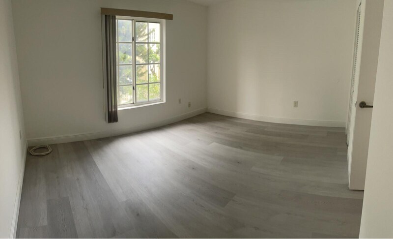 Building Photo - 4800 NW 79th Ave