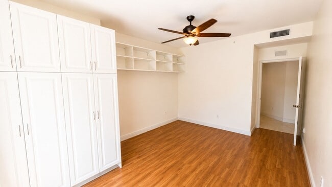 Building Photo - 6552 Moorings Point Cir