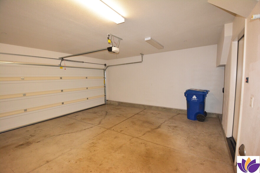 Building Photo - 14107 W Birch Ln