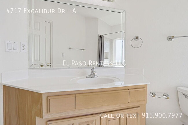 Building Photo - 4717 Excalibur Dr