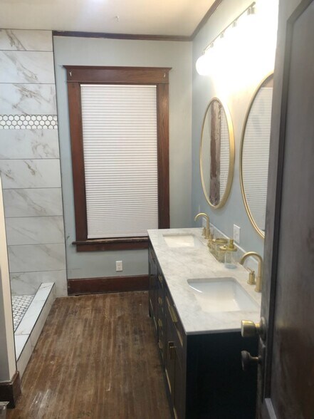 Building Photo - 1203 N Morrison St