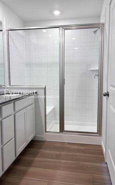 Building Photo - 6426 Red Willow Dr