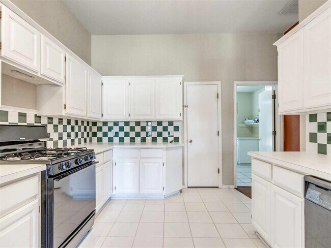 Building Photo - 15113 Stone Meadows Dr