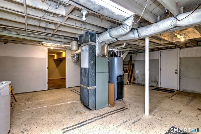 Building Photo - 42 Highland Ave