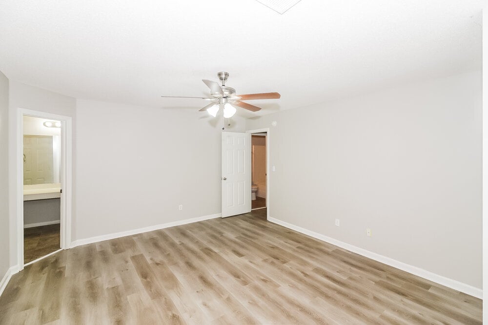 Building Photo - 10087 Branley Oak Dr