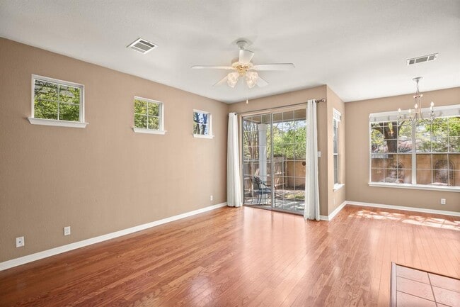 Building Photo - 8518 Cahill Dr