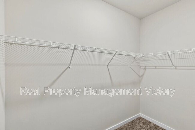 Building Photo - 275 Avalon Wy