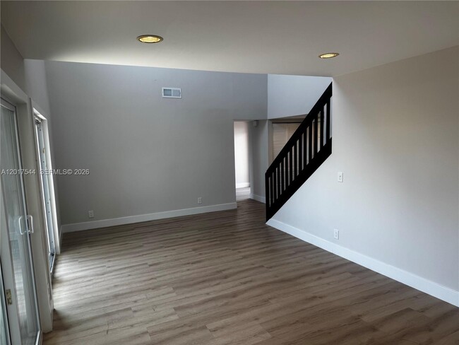 Building Photo - 6532 NW 170th Terrace