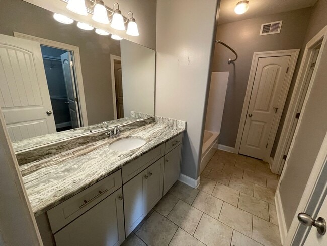 Building Photo - 4BD/4.5BA FOR RENT