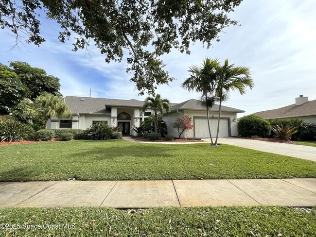 Primary Photo - 108 Windward Way