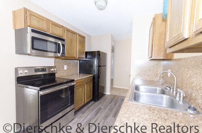 Building Photo - Super cute 3 bedroom home near GAFB COMING SOON!