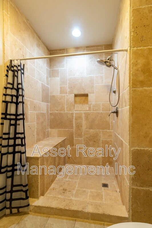 Building Photo - 306 White Cap Ln