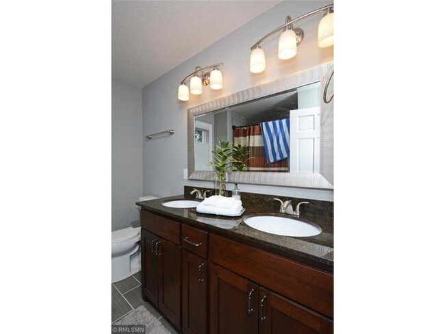 Building Photo - 3221 42nd Ave S