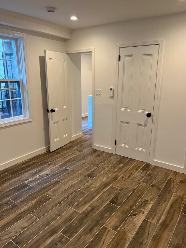 Building Photo - 215 5th St SE