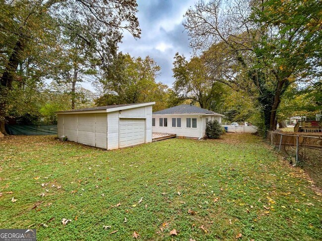 Building Photo - 2981 Lowrance Dr