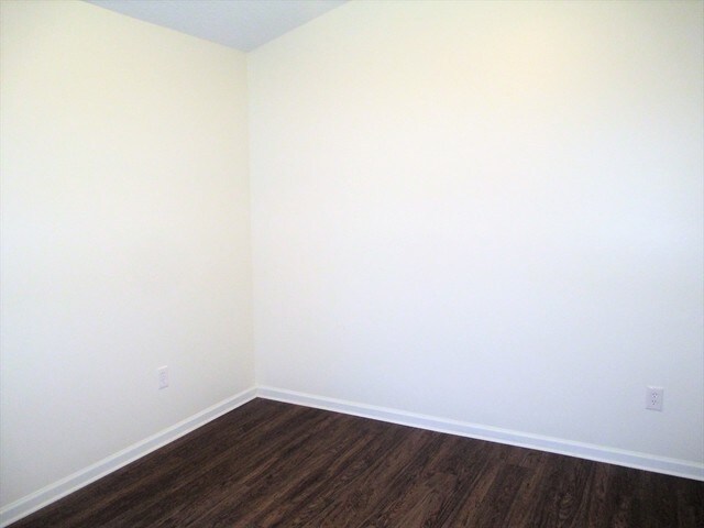 Building Photo - 4043 Pebble Brooke Circle South
