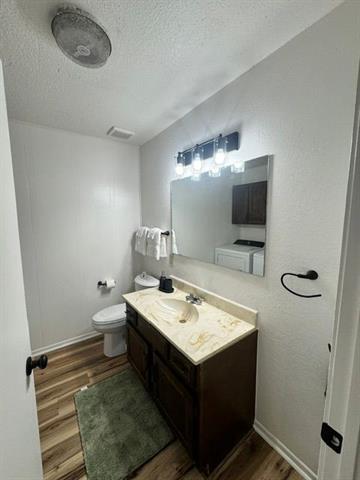 Building Photo - 935 Minter Ln