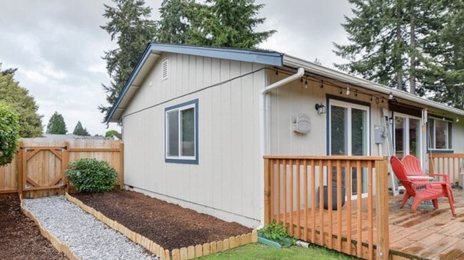 Building Photo - 10710 115th Ave SW