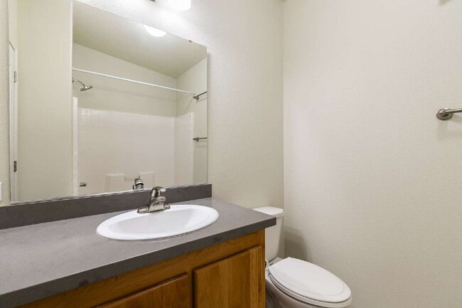 Building Photo - Breathtaking 3-Bed Beachfront Retreat with Scenic Views in Ferndale