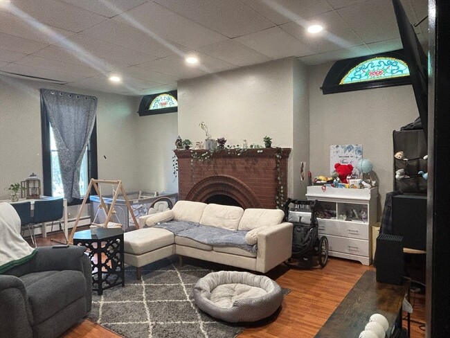 Building Photo - 85 Prospect St