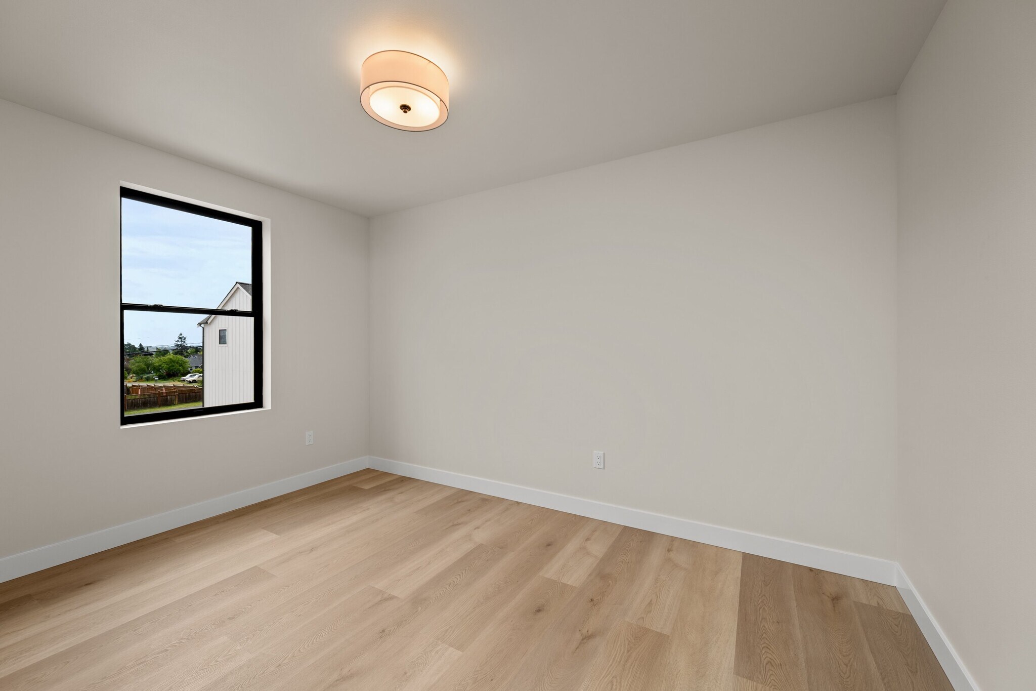 Building Photo - 2914 K Ave