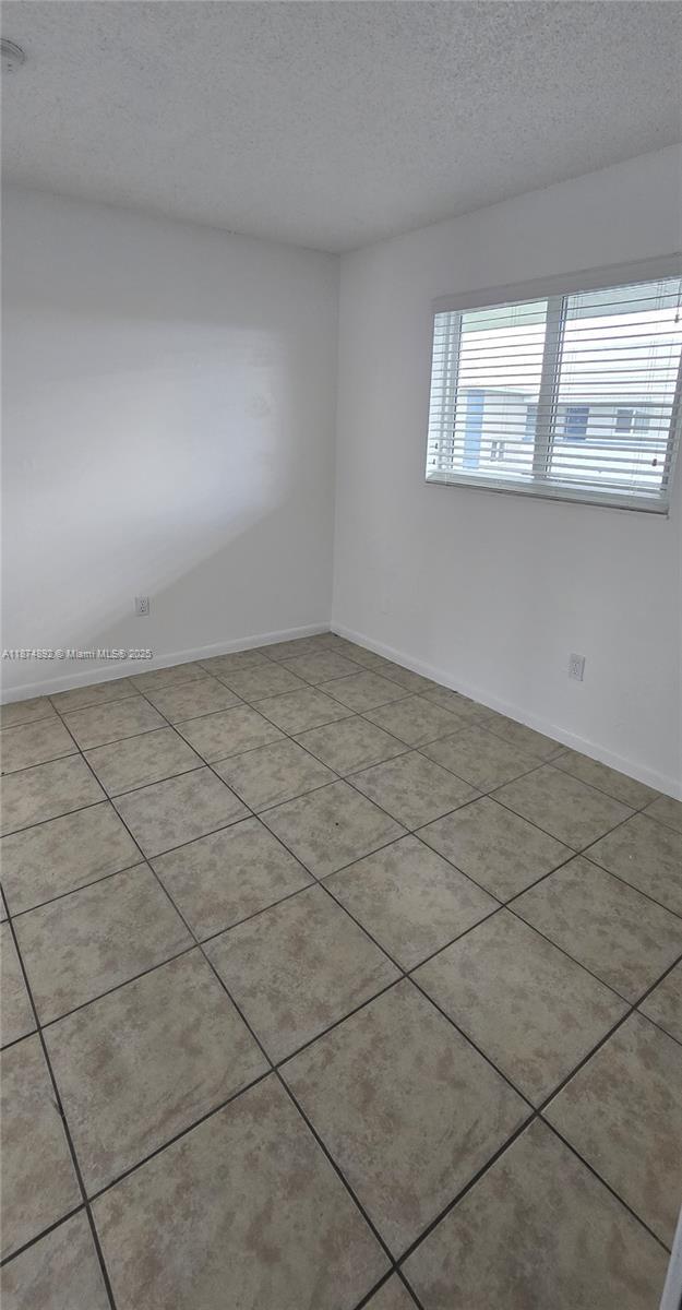 Building Photo - 10820 SW 200th Dr