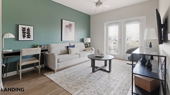 Building Photo - 215 Hunters Lk Wy