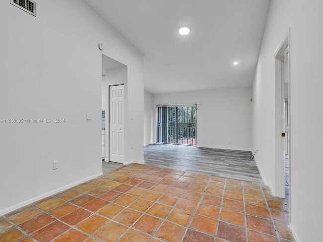 Building Photo - 14811 SW 74th Ln