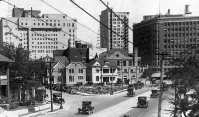 Neil P building from the 1920s - 411 W 7th St