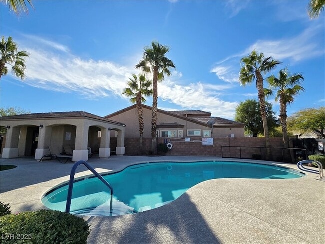 Building Photo - 9818 Nicova Ave