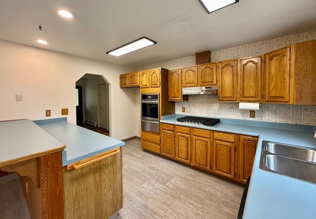 Building Photo - SOLDOTNA RANCH