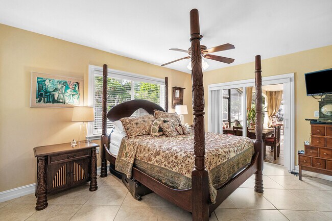 Building Photo - 3509 NW 26th Ct