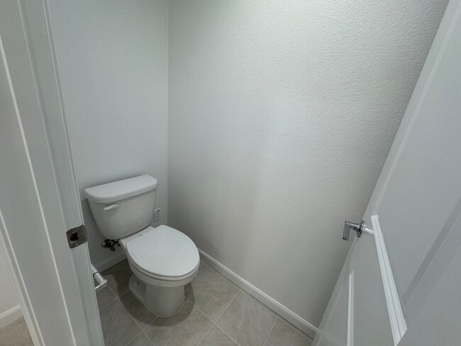 Building Photo - 6333 Dandelion St