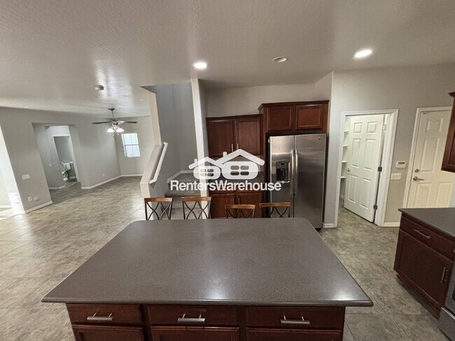 Building Photo - 1933 W Davis Rd