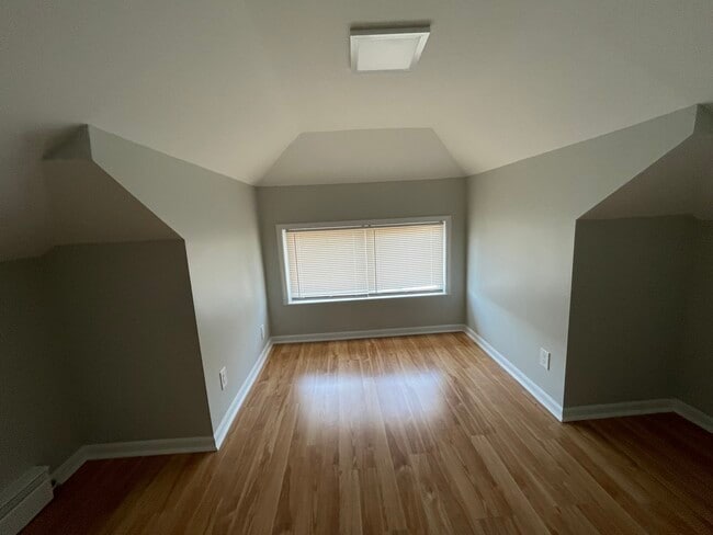 Building Photo - 7659 W Sunset Dr