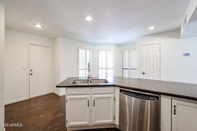 Building Photo - 7391 W Kristal Way