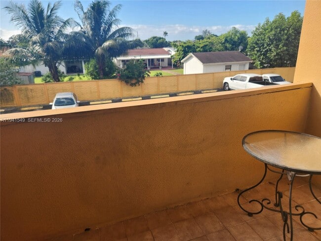 Building Photo - 8990 SW 24th St