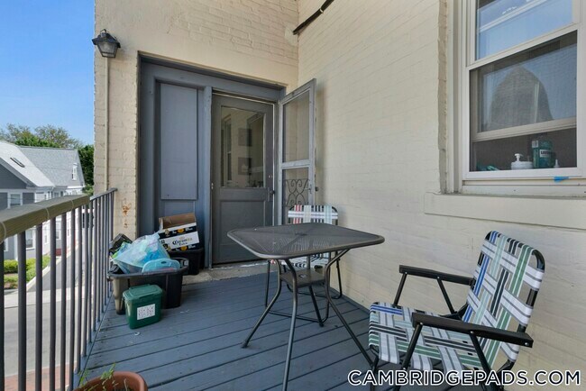 Building Photo - 9 Woodbridge St