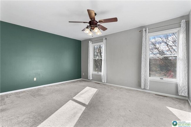 Building Photo - 1885 Redwood Dr