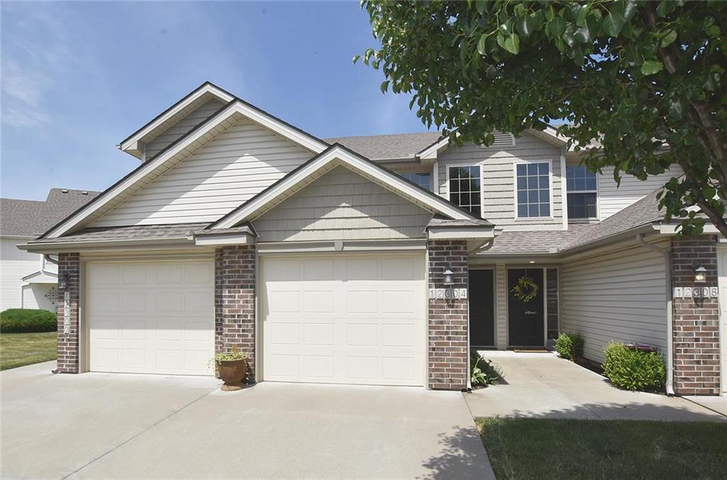 Building Photo - 12304 NW Fox Creek Drive