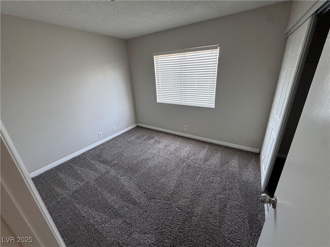 Building Photo - 617 Pepper Tree Cir