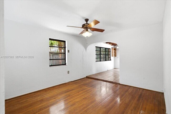 Building Photo - 2550 Trapp Ave